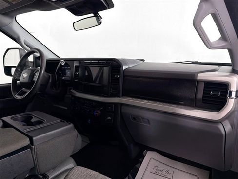 Used 2024 Ford F250 XLT image 28