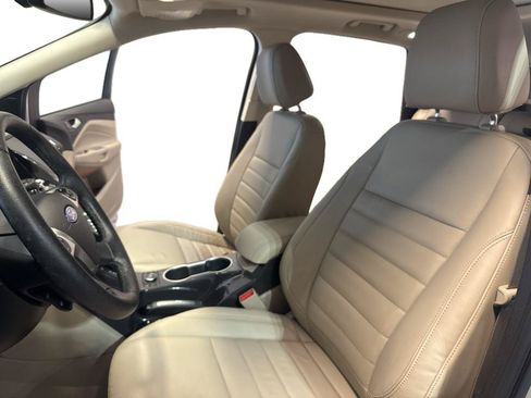 Used 2015 Ford Escape Titanium w/ Equipment Group 301A AWD/4WD image 16