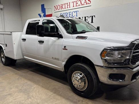 Used 2021 RAM 3500 Tradesman w/ Chrome Appearance Group image 3