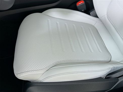 New 2026 Mercedes-Benz GLC 300 image 21