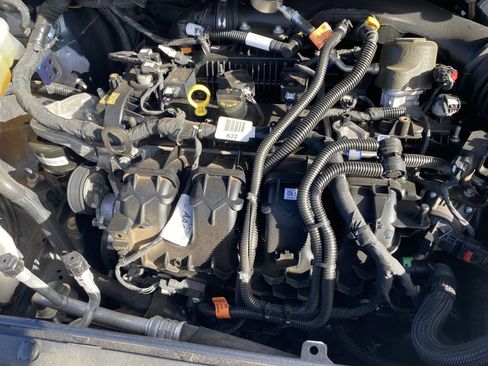 Used 2022 Ford Edge Titanium image 23