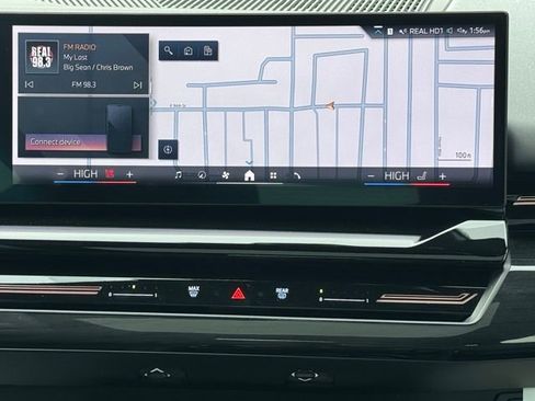 Certified 2025 BMW 530i xDrive 530i xDrive w/ Premium Package image 23