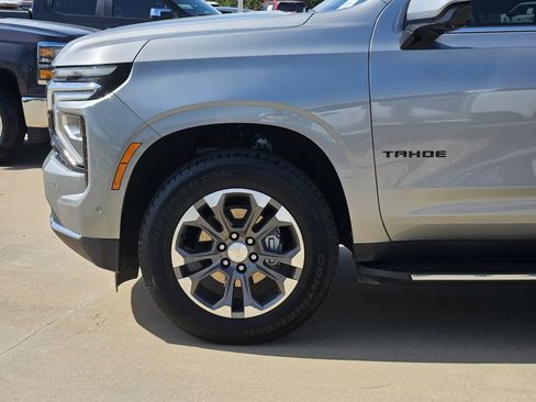 Used 2025 Chevrolet Tahoe LS AWD/4WD image 10