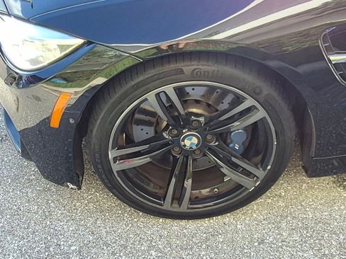 Used 2015 BMW M4 Convertible RWD image 21