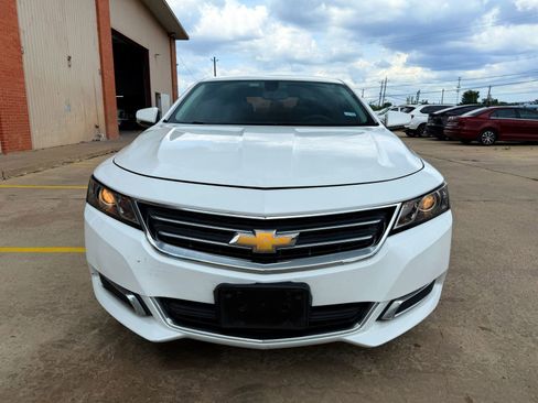 Used 2017 Chevrolet Impala LT image 3