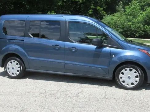 Used 2022 Ford Transit Connect XLT FWD image 4