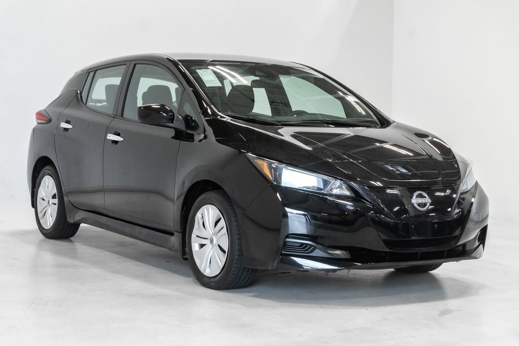 Used 2025 Nissan Leaf S FWD image 6