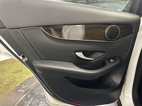 Used 2017 Mercedes-Benz GLC 300 image 16