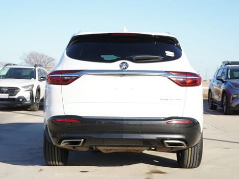 Used 2019 Buick Enclave Essence w/ LPO, Sport Appearance Package image 8