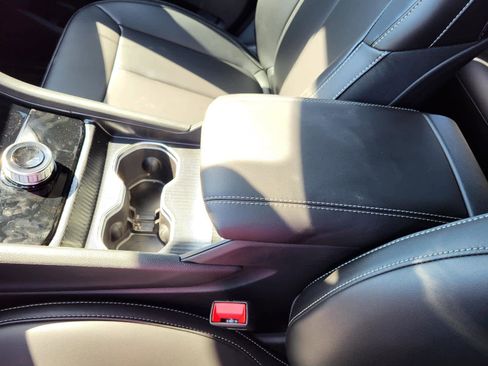 New 2025 Jeep Grand Cherokee Limited w/ Black Appearance Package image 19