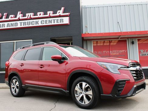 Used 2025 Subaru Ascent Premium AWD/4WD image 12