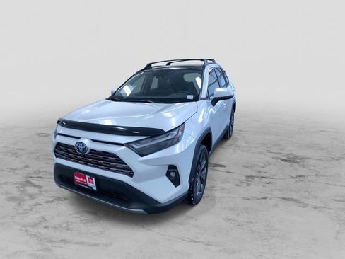 Used 2023 Toyota RAV4 Limited image 5