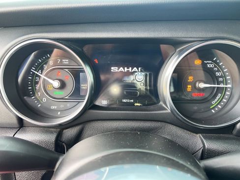 Certified 2021 Jeep Wrangler Unlimited Sahara w/ Cold Weather Group image 8