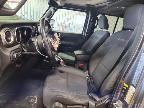 Used 2022 Jeep Gladiator Overland w/ Cold Weather Group AWD/4WD image 7