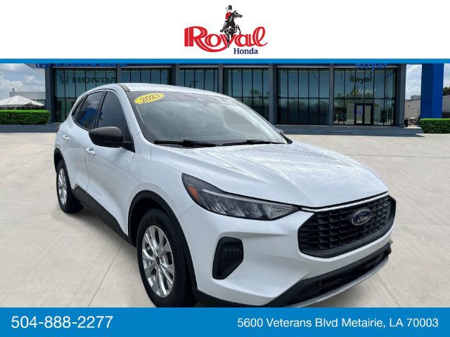 Used 2023 Ford Escape Active w/ Cold Weather Package FWD image 1