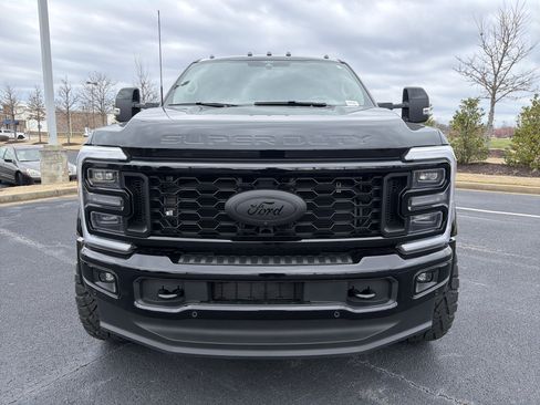Used 2025 Ford F450 Platinum w/ Platinum Plus Package AWD/4WD image 3