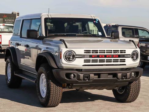 New 2026 Ford Bronco Heritage Edition AWD/4WD image 3