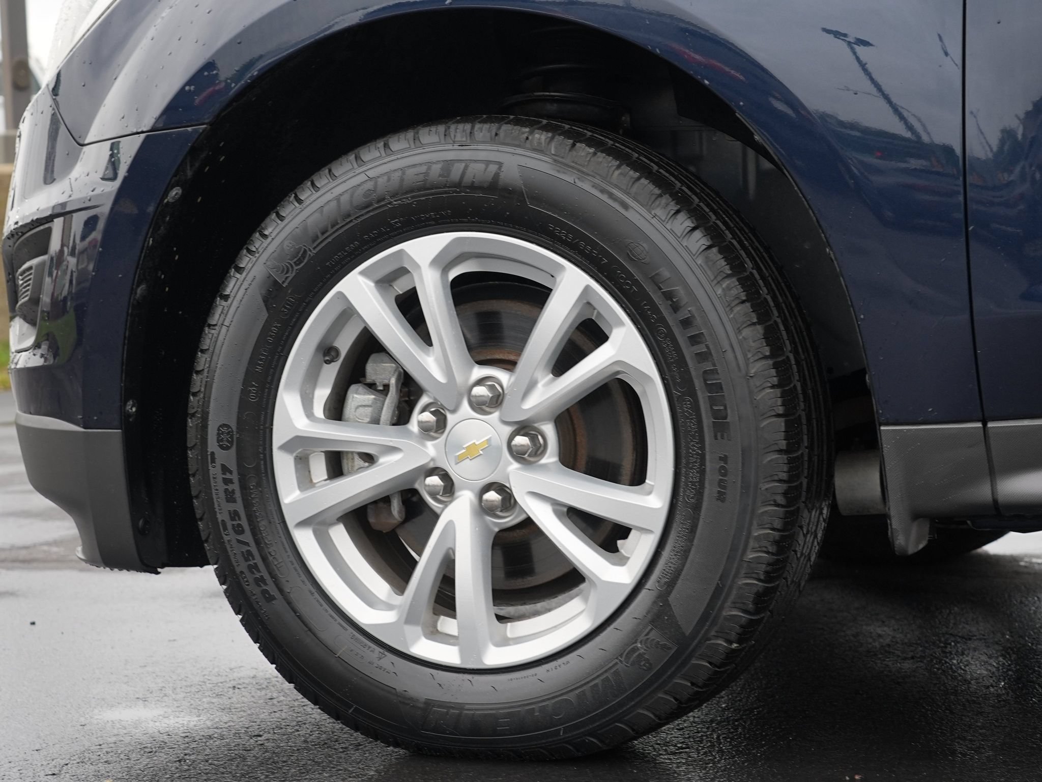 Used 2017 Chevrolet Equinox LS AWD/4WD image 12