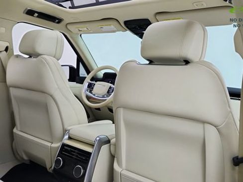 Used 2024 Land Rover Range Rover SE AWD/4WD image 25