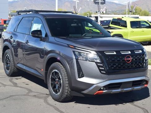 New 2026 Nissan Pathfinder Rock Creek image 9