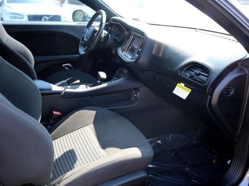 Used 2023 Dodge Challenger R/T w/ Blacktop Package image 40