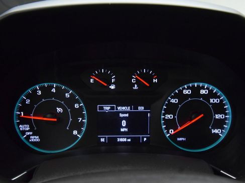 Used 2024 Chevrolet Equinox LS w/ Driver Confidence II Package FWD image 18
