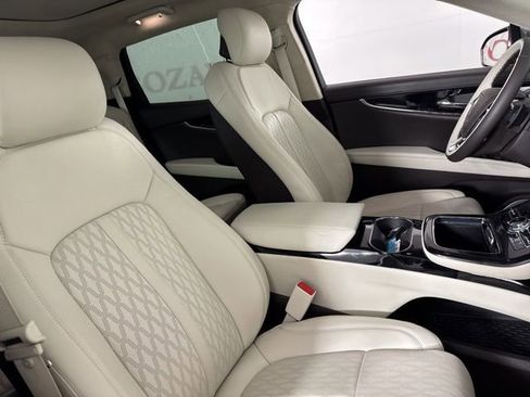 Certified 2023 Lincoln Nautilus Black Label w/ Class II Trailer Tow Package image 16