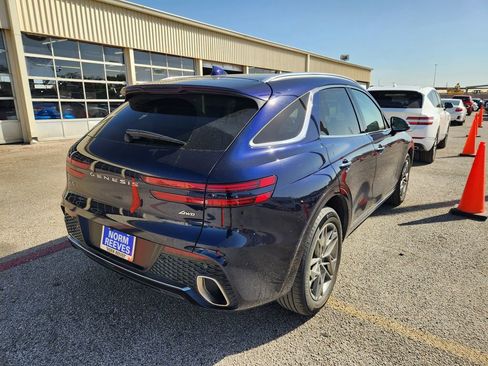 Used 2024 Genesis GV70 2.5T image 3