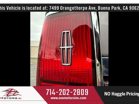 Used 1992 Lincoln Town Car Signature image 58