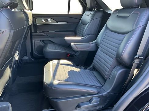 Used 2025 Ford Explorer ST-Line AWD/4WD image 16