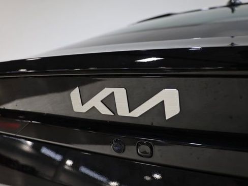 Used 2025 Kia K4 LXS image 12