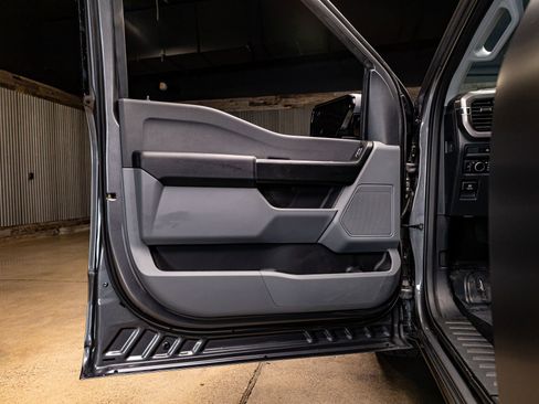 Used 2025 Ford F150 XL image 23