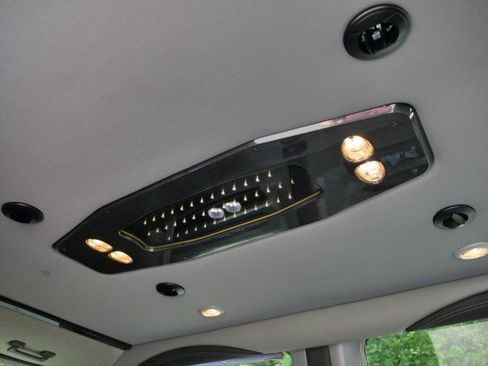 Used 2021 Ford Transit 150 Low Roof AWD image 30