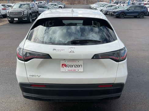 Used 2023 Honda HR-V LX image 6