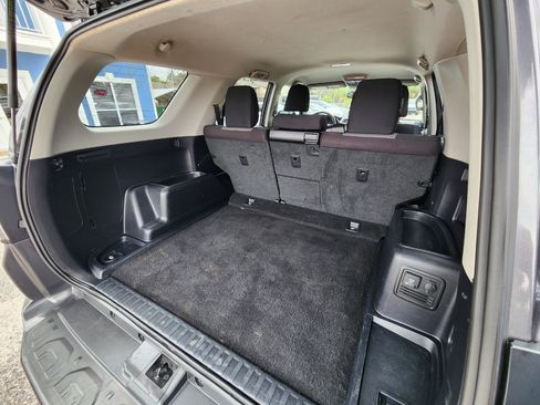 Used 2020 Toyota 4Runner SR5 2WD image 27