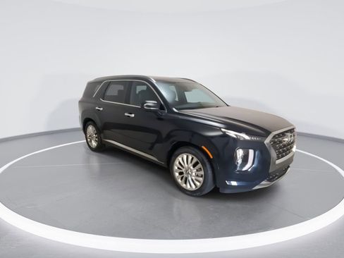 Used 2020 Hyundai Palisade Limited FWD image 3