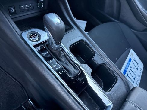 Used 2025 Nissan Sentra SV w/ All-Weather Package image 29