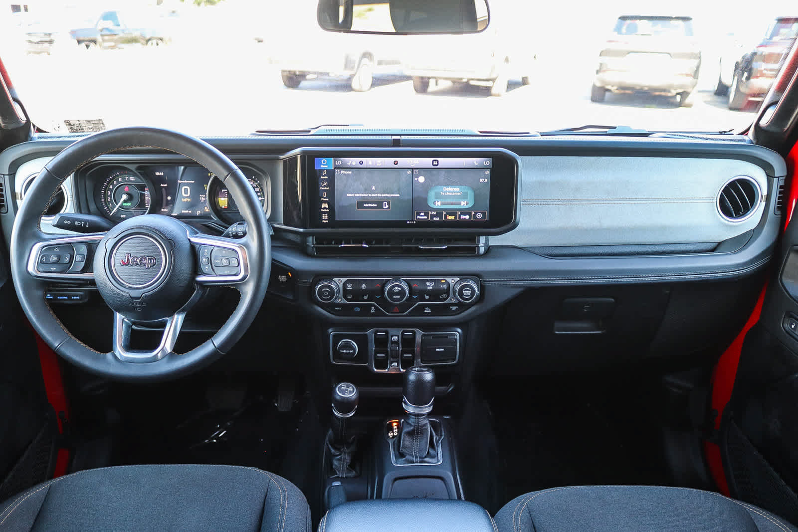 Used 2024 Jeep Wrangler Unlimited Sahara AWD/4WD image 12