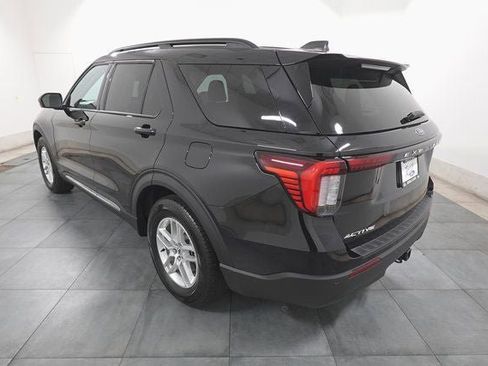 Certified 2025 Ford Explorer Active image 3