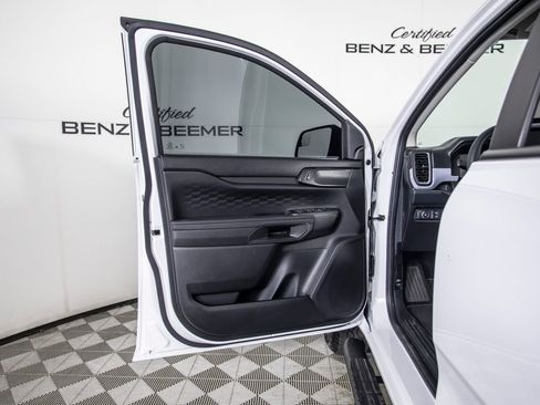 Used 2025 Ford Ranger XL w/ Trailer Tow Package image 32