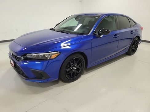 Used 2023 Honda Civic Sport image 8