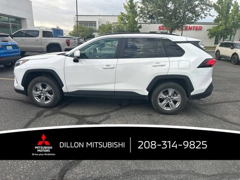 Used 2025 Toyota RAV4 XLE AWD/4WD image 7