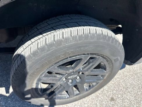 Used 2024 Chevrolet Silverado 1500 Custom RWD image 12