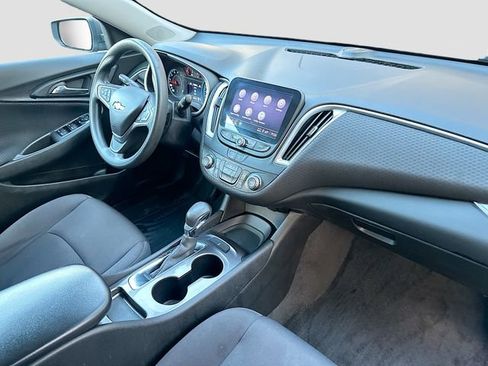 Used 2022 Chevrolet Malibu LS FWD image 28