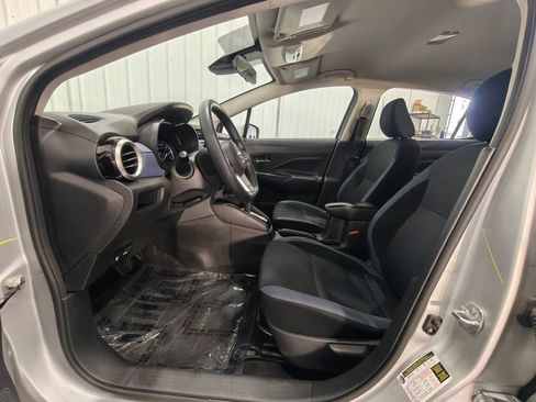 Used 2024 Nissan Versa SV FWD image 21