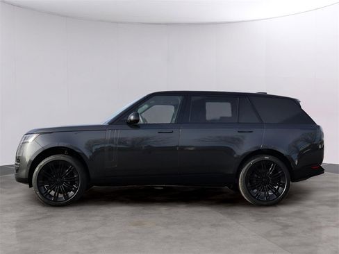 New 2026 Land Rover Range Rover Long Wheelbase SE image 4