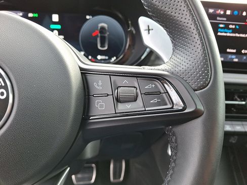 Used 2024 Alfa Romeo Tonale Veloce w/ Active Assist Package image 23