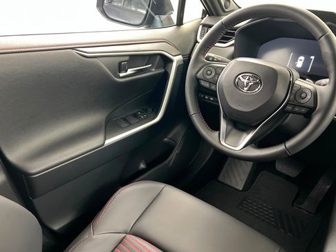 Used 2025 Toyota RAV4 XSE image 11