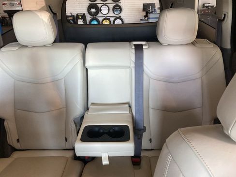 Used 2023 Cadillac XT6 Premium Luxury image 15