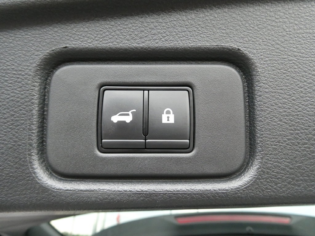Used 2023 Nissan Pathfinder SL AWD/4WD image 20